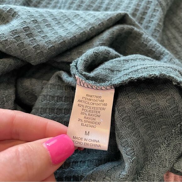Chaser Waffle Knit Thermal Top Teal Green Size Medium Button Cuffs - Picture 5 of 5